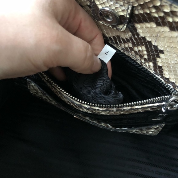 PRADA Python BN2619 Pitone Lucido Roccia Bag - Picture 9 of 13